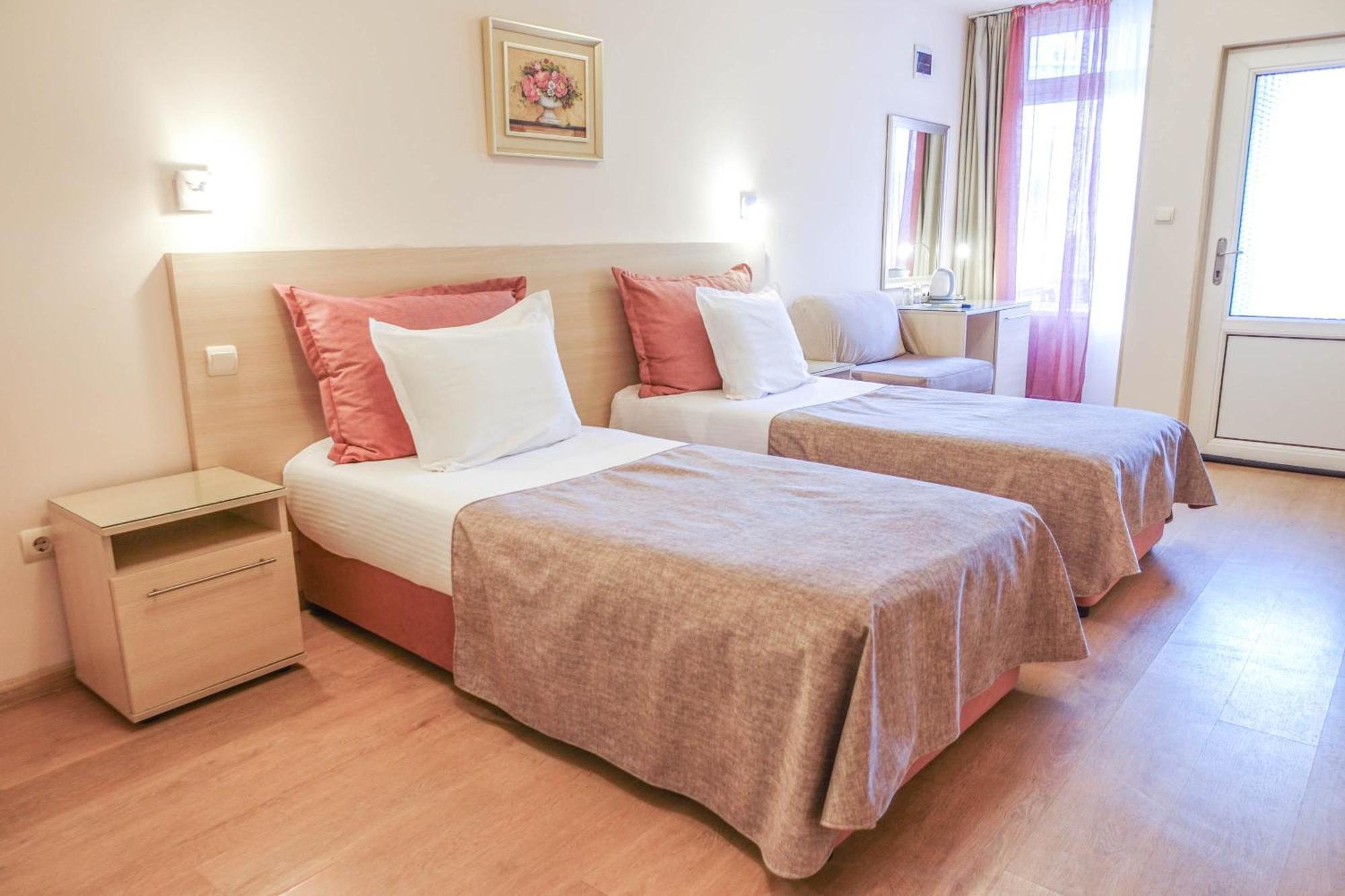 Hotel Acropolis Varna Ngoại thất bức ảnh